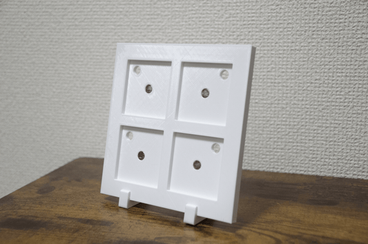 オリジナルフォトマグネット用フレーム（正方形・白・卓上スタンド付き） - レンブランサ